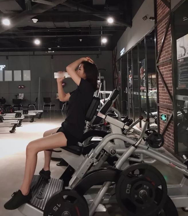 華麗歸來！她大學被劈腿「難過到消失2年」毫無音訊　有一天再出現「神逆襲變最美女神」轟動朋友圈