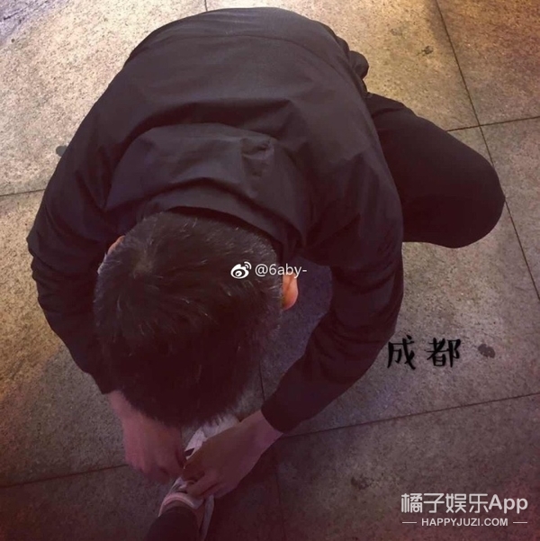 天菜鮮肉曬「破百公斤肉肉女友」被酸民嘲笑　他PO「女友2年前甜美瘦照」霸氣喊：我養胖的！