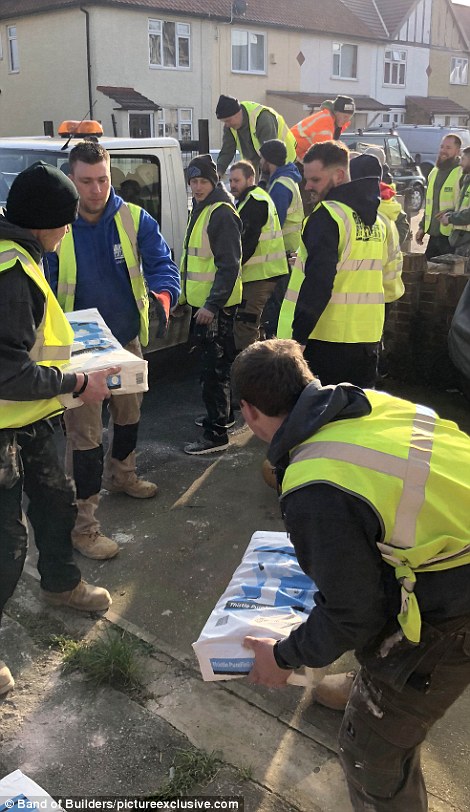 暴風雪中「這一家人被60名工人趕出家門」　8天後回到家「被眼前的景象嚇到落淚」全球讚爆！