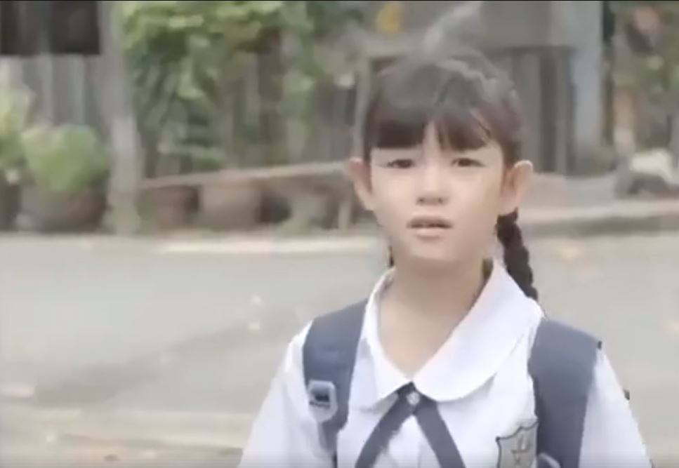 拾荒老伯「好心找回被搶婦人包包」卻被警察當場帶走！最後「救他的人」令人意外