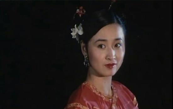 她曾是馬景濤的最愛、曾國城最想挽回的女人！當年「美艷勝過鍾麗緹」，如今54歲的她...