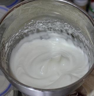3分鐘教你「蜂蜜蛋糕」在家也能做！下午茶自己做，好吃到不夠吃～～