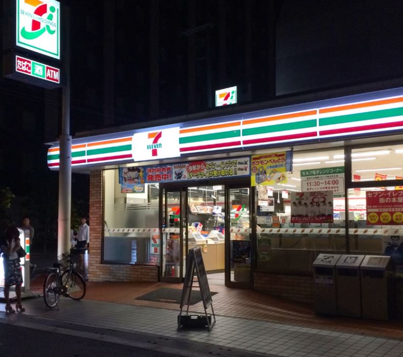 韓媒列出「日本超商7大優點」狂讚！但一看到台灣「更強大藍色發明」日本人都說：台灣才猛！
