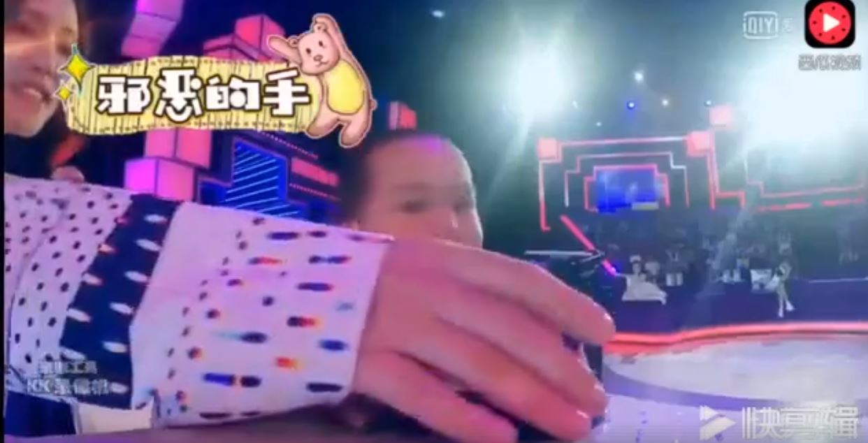 3歲小神童「只聽5秒前奏」就猜對歌名讓人看傻，沒想到下一題「更猛表現」全場驚呼！