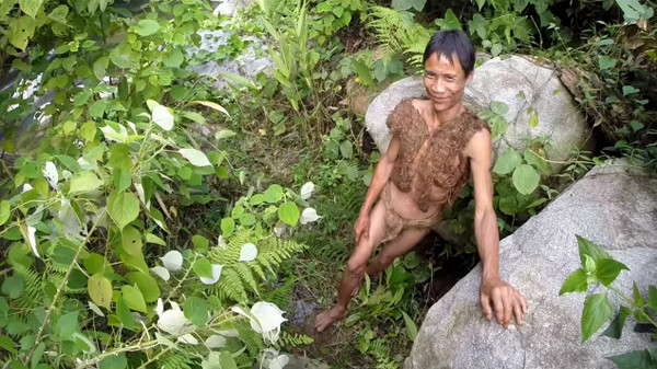 真實版「泰山」！他從小被帶到「叢林生活41年」，第一次「看到女人」嚇了一大跳！