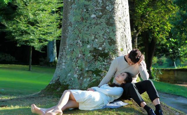 我在家安胎大嫂帶侄子來玩，他們走後我收拾床鋪「掀開被子」卻發現...眼淚奪眶而出！