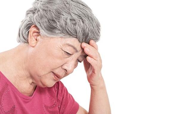 年過40歲的人特別要注意：6種食物容易導致「血管硬化、堵塞」，盡量別再碰了！