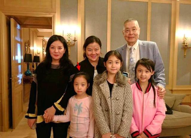 趙薇「8歲女兒近照曝光」超驚豔！她大手筆「豪砸100萬」替愛女慶生，網友卻大讚有意義！