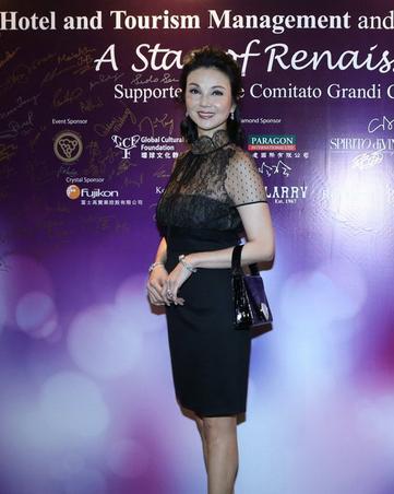 她「8歲獲金馬獎」、24歲嫁豪門「丈夫戀上王祖賢」婆婆還給17億贍養費，如今62歲卻...