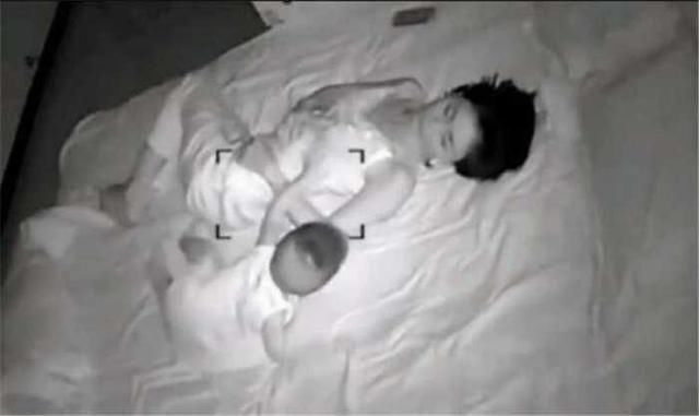 老公出差不放心「在家裡裝監控」想看看老婆在幹嘛！沒想到「出現的畫面」讓他痛心