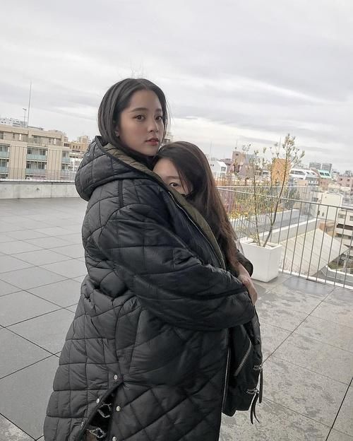 全家都是明星！一看歐陽龍、傅娟「剛出道的模樣」...立刻明白「歐陽娜娜三姊妹」各是像誰！