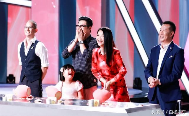 嫁豪門卻「從不炫富」的4位女星！老公都是總裁、「她」更被稱嫁入豪門的模範！