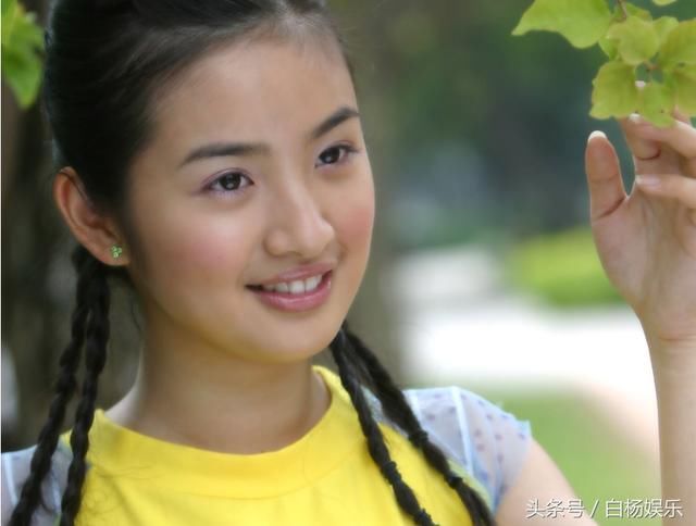 嫁豪門卻「從不炫富」的4位女星！老公都是總裁、「她」更被稱嫁入豪門的模範！