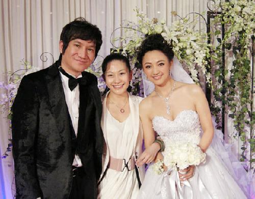 嫁豪門卻「從不炫富」的4位女星！老公都是總裁、「她」更被稱嫁入豪門的模範！