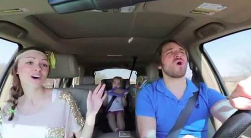 女兒偷拍「爸爸開車唱歌」意外紅遍全世界　金口一開「突破千萬點閱率」心都融化了