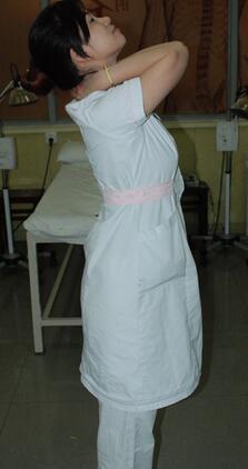 每天早上一定要做「脊椎健康操」幫你趕走腰痠背痛
