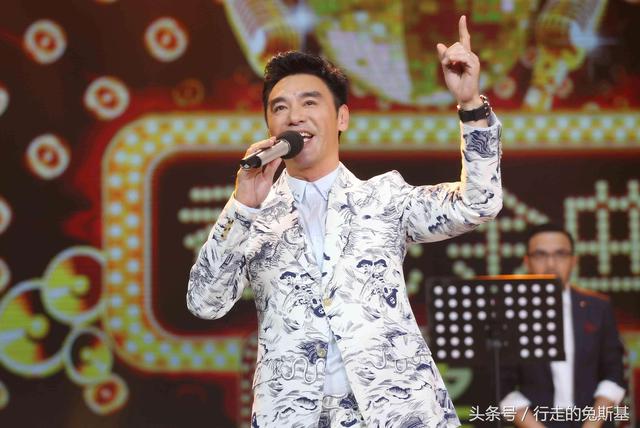 他當年欠下巨債「慘被前妻離婚」轟動演藝圈！度過「4年破產生活」如今東山再起的他...