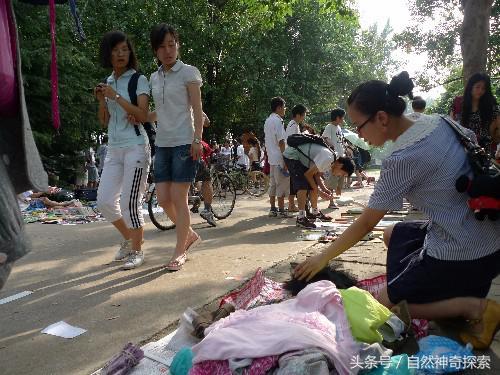 奉父母之命結了婚，婚後「嫌老婆長得醜」我3年都在外地；辭職後回家一看...我痛罵自己禽獸不如！