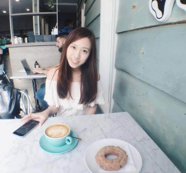 當年「港片女神們」美貌後繼有人？「邱淑貞」女兒被譽最美星二代、「她」的女兒卻讓網友感慨...