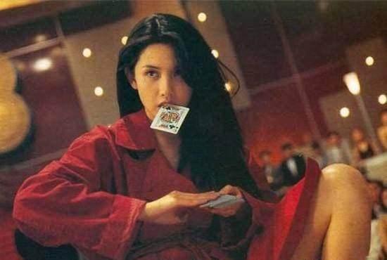 當年「港片女神們」美貌後繼有人？「邱淑貞」女兒被譽最美星二代、「她」的女兒卻讓網友感慨...