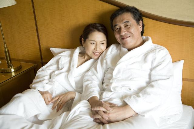 為什麼現在越來越多「中年夫妻」還沒有到老年就已開始「分床、分房睡」？