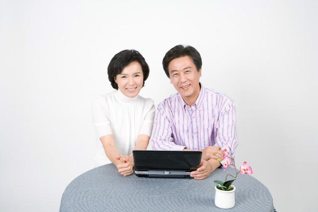 為什麼現在越來越多「中年夫妻」還沒有到老年就已開始「分床、分房睡」？