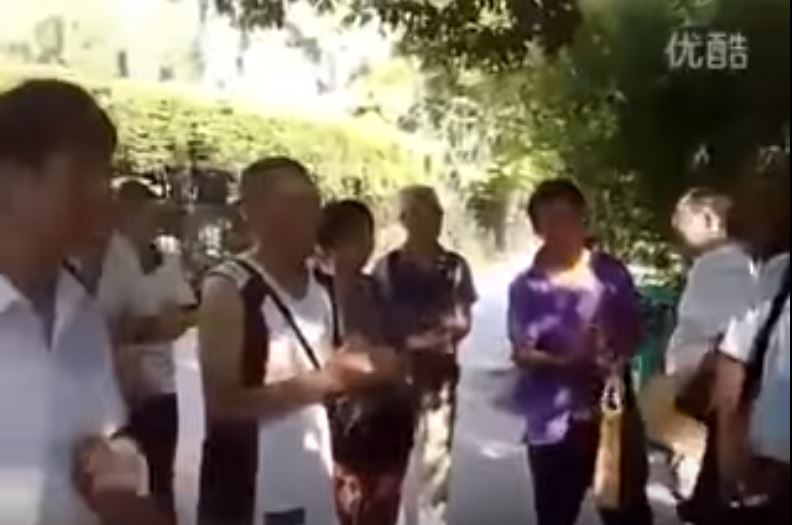 高手在民間！他用「長達快200公分的特殊樂器」吹《一剪梅》，一開口萬人全被震撼！