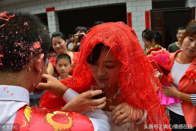 我「入贅當上門女婿3年」妻子卻離世，後來再婚前一晚收到「一封簡訊」，我夜不成眠......