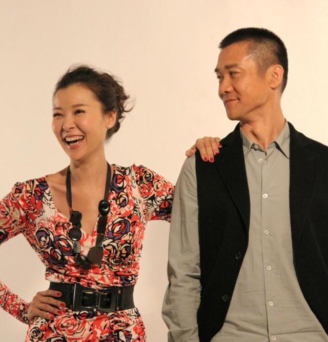 還記得瓊瑤劇《青青河邊草》的她嗎？為愛隱退「丈夫卻移情別戀」離婚收場，單親養大兒子如今...