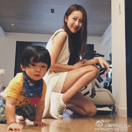 隋棠兒子超愛黏爸爸，老爸Tony的「這段話」竟引發網友反省「如何當父母」！