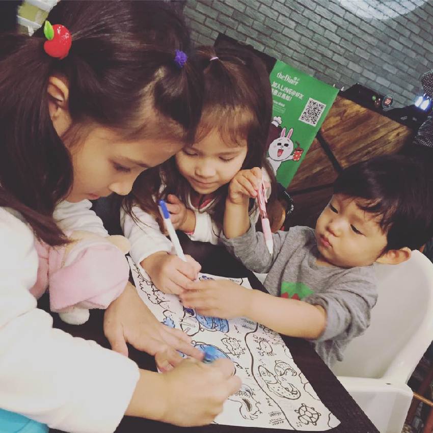 隋棠兒子超愛黏爸爸，老爸Tony的「這段話」竟引發網友反省「如何當父母」！