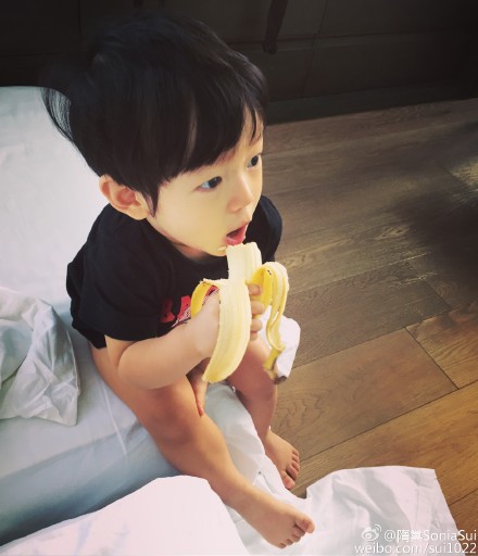 隋棠兒子超愛黏爸爸，老爸Tony的「這段話」竟引發網友反省「如何當父母」！