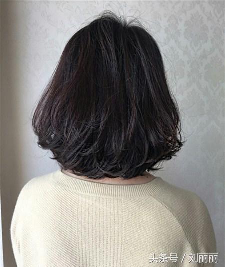 2019「新燙髪20款」，款款洋氣又滿意，美得就像一幅畫！非常適合最親愛的媽媽~