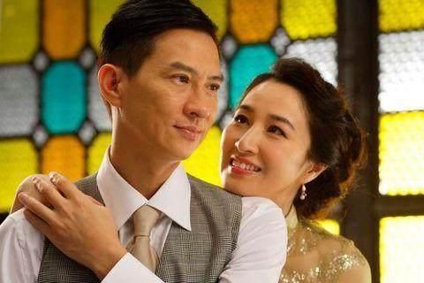 他曾「替周星馳舔鞋」跑龍套演配角20年！卻靠一部電影「得7個影帝」周潤發都嫉妒