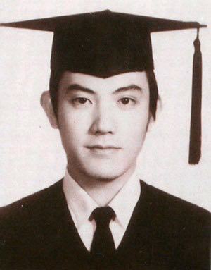 認得出是誰嗎?政壇大咖「29歲盛世美顏曝光」 網戀愛:「好像日劇女主角」