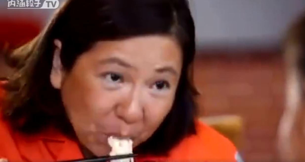 一對母子來麵店卻「只點一碗麵」！老闆看到後決定「撒一個謊」結局萬人淚崩