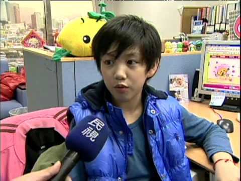還記得金大風嗎？《夜市人生》童星調皮又帥氣　淡出多年「變身挺拔大帥哥」回歸電視台敘舊
