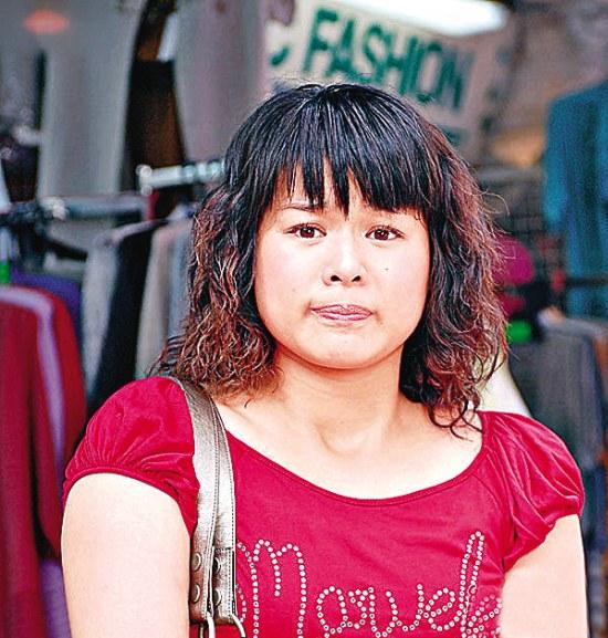 8年戀情告吹！最醜港姐「花3年走出情傷」甜嫁總裁尪　5年抱3胎「把她寵成少女」甜蜜現況曝