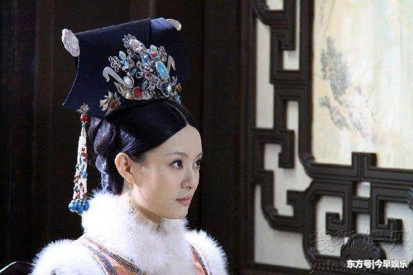 皇上走後，甄嬛為何「喊了三句皇上駕崩」？90%的人都沒看懂其中暗藏玄機