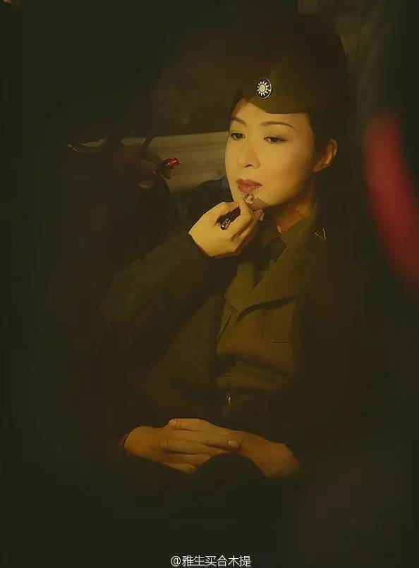從舞者、演員、到最紅主持人！她23歲娶妻「28歲從男身變女人」　如今53歲「嫁德國老公」超幸福
