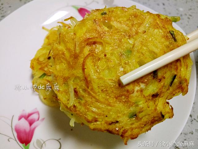 別再清炒了！教你一個「馬鈴薯餅」新吃法      不用水洗也「不用麵粉」超好吃