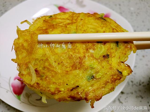 別再清炒了！教你一個「馬鈴薯餅」新吃法      不用水洗也「不用麵粉」超好吃
