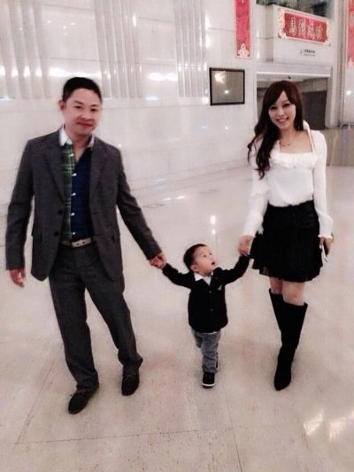 小蜜桃姊姊「10億人妻豪宅」曝光　後院搭超大帳篷「擁專屬樂團演奏」比渡假村還狂