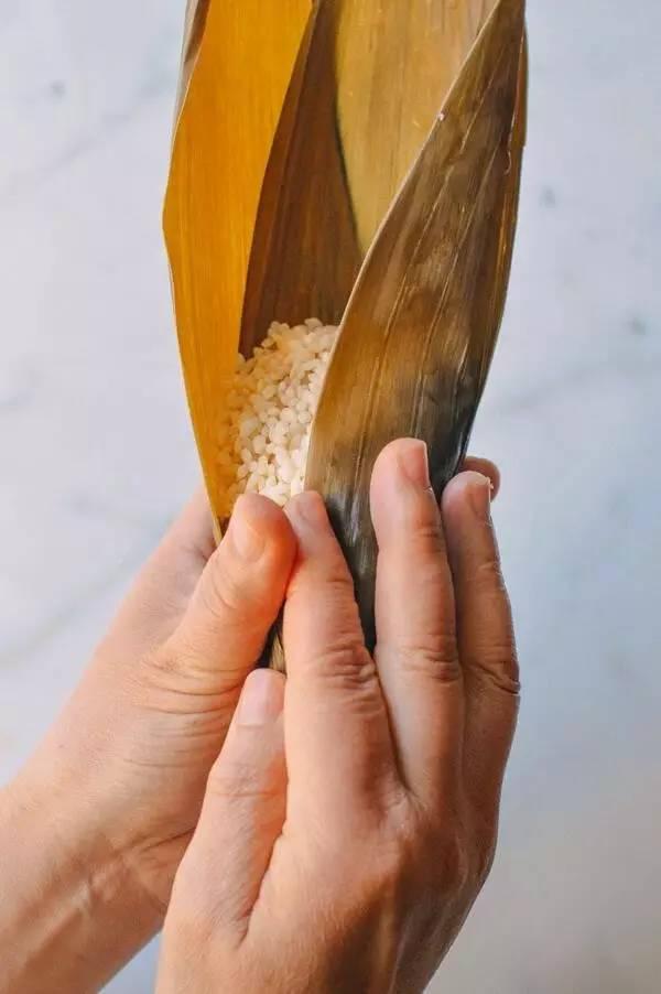 端午節快到了！煮粽子該用熱水，還是冷水才是正確呢？