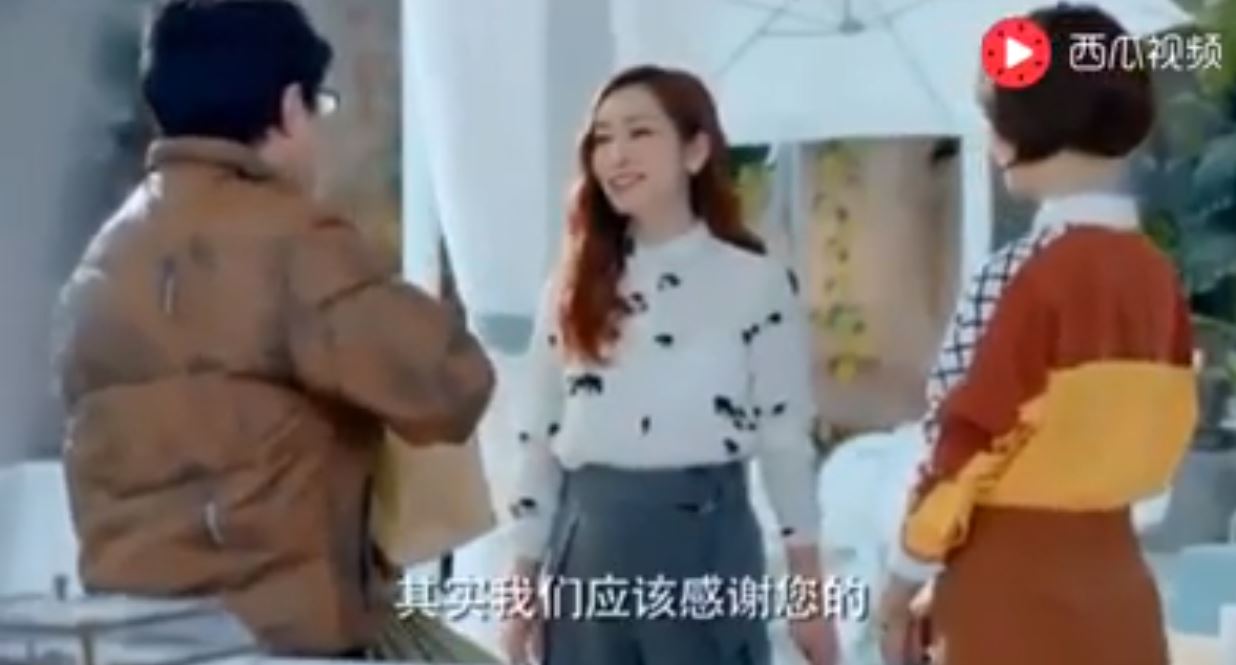 老闆娘在餐廳倒閉前「免費為流浪漢做最後一頓飯」！隔天開店竟莫名大排長龍