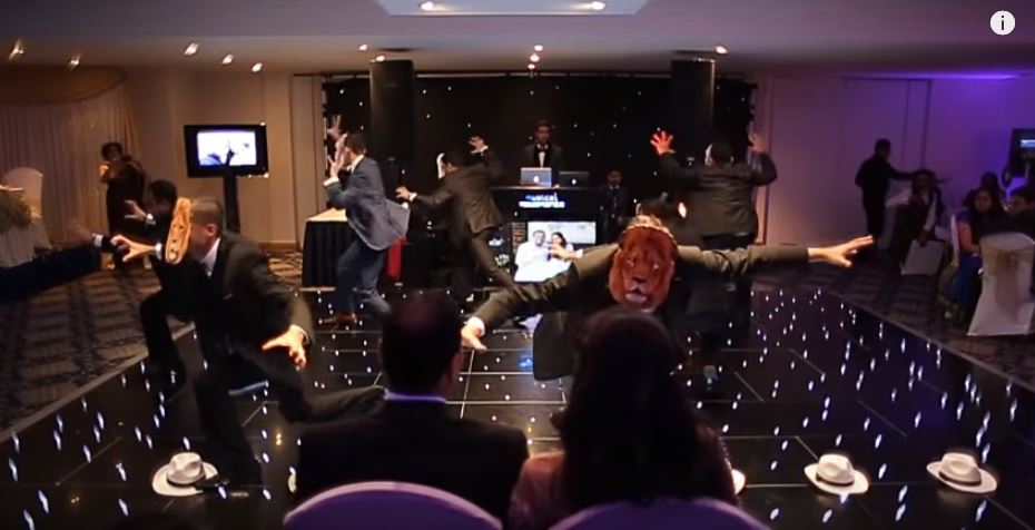 唯一掌上明珠出嫁...7兄弟合跳《獅子王》群舞嗨翻　以為沒了「突然拉新娘到中間」當場淚崩