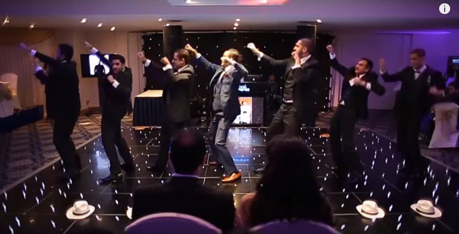 唯一掌上明珠出嫁...7兄弟合跳《獅子王》群舞嗨翻　以為沒了「突然拉新娘到中間」當場淚崩