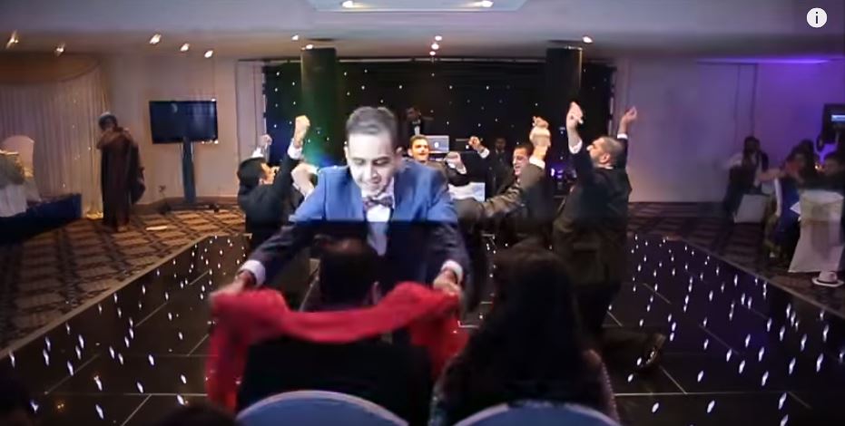 唯一掌上明珠出嫁...7兄弟合跳《獅子王》群舞嗨翻　以為沒了「突然拉新娘到中間」當場淚崩