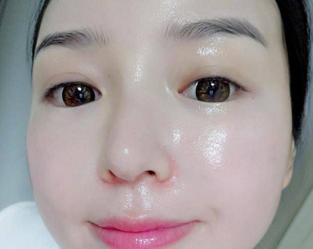 「蘆薈膠」怎麼用？許多女人都用錯了，原來這樣用，皮膚就會變得很水嫩！