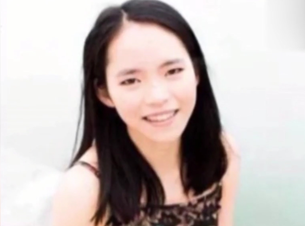 苦尋13年！女兒5歲走失「如今18歲成美國學霸」  跨國尋親淚喊：你就是我的父親